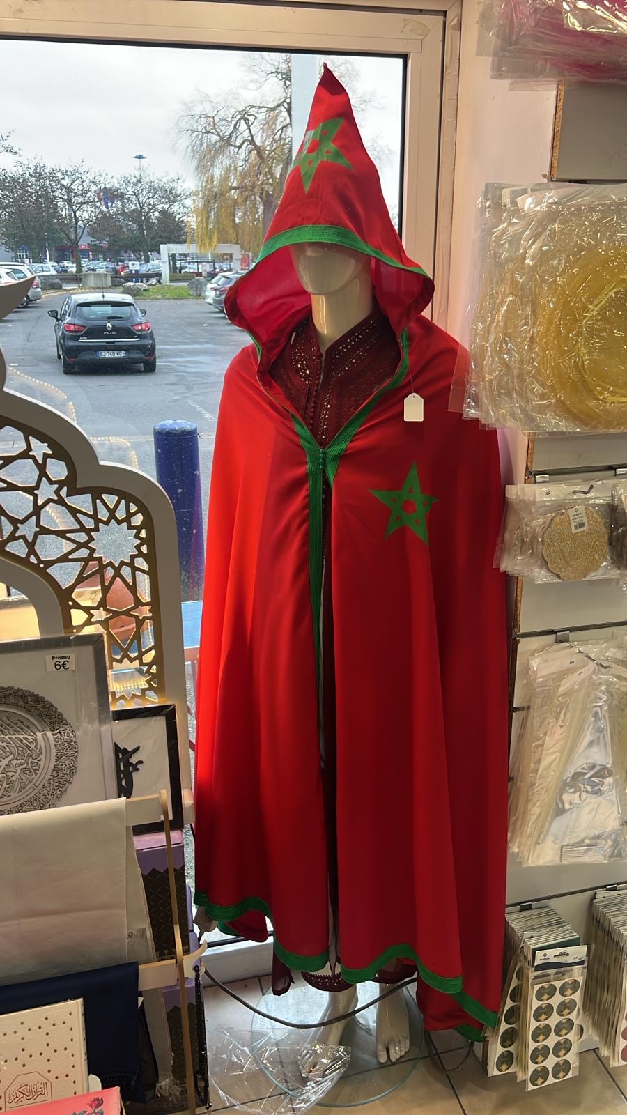 Selham avec drapeau marocain 🇲🇦